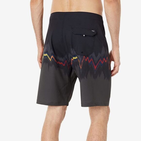 Hurley - Phantom Weekender 20" Boardshorts - Picture 2 of 6